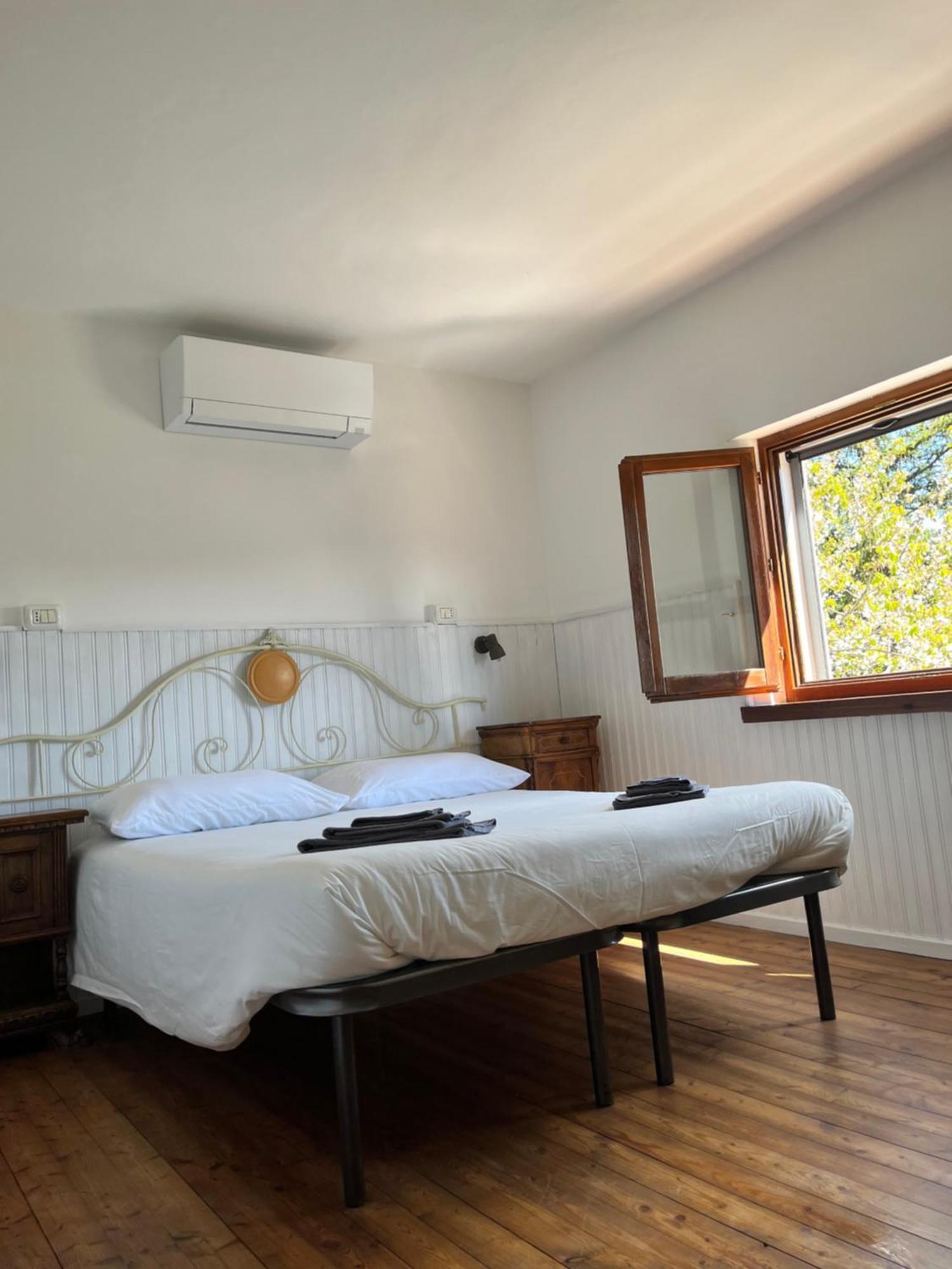 Chalet Ricciano Фолиньо Екстериор снимка